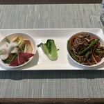 ザ ダイニング - 海老とイカの青紫蘇炒め＆牛肉の甘辛酢炒めのセット