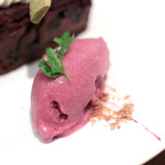 ラ クープ ドール - カシスミルクのアイス '14 11月中旬