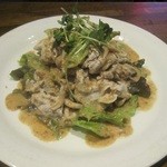 ペーパームーン - 豚肉とキャベツの冷しゃぶサラダ