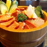 宅配弁当・食堂 たばご屋 - 桶内でおさまりましたネ!