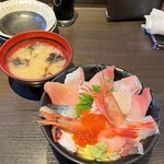 市場めし あまつぼ - 