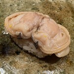 神田錦町 鮨たか晴 - 煮蛤