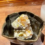 酒と肴 ててて - 酒肴盛りにもあったのに最後まさかまさかのフルバージョン！柿と紅はるかの白和え