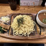 麺場神徳 - 辛つけ麺（大盛）