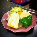 焼肉 済州 - これまた無料サービスの野菜