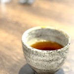 揚雫 - 適温のほうじ茶。 まずは体を温めます。 これが旨い。