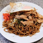 やきそば 鈴や - 肉目玉やきそば 580円