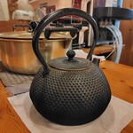 里の庭 - 形見の南部鉄器