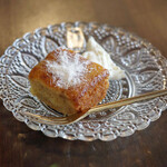 age - ミニいちじくのケーキ