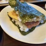 サーフサイドカフェ - ポークたまごおにぎり