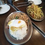 タイ東北モーラム酒店 - 