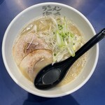 ラーメン海鳴 - 料理写真:魚介とんこつラーメン900円