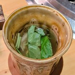 六本木 大皿焼肉 老中 - 出汁香る和牛の肝吸い