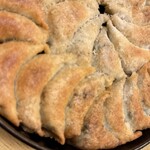 博多祇園鉄なべ - 外カリ、中ジューシー