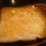 ベーカリーショパン 三ノ輪本店 - もちもち食パンのバタートースト