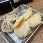 天ぷら居酒屋 なにわや - しいたけ　たまねぎ　れんこん