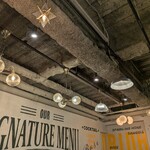 原価ビストロチーズプラス - 店内の雰囲気