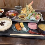 魚彩 ニ幸 - 料理写真: