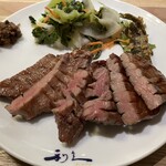 牛たん炭焼き 利久 仙台駅店 - 