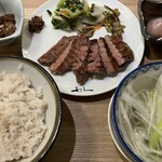 牛たん炭焼き 利久 仙台駅店 - 