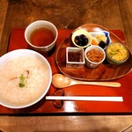 こちかぜ - 朝がゆセット（松茸のお粥・5種のおかず・お茶）
