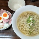 らーめん蔵花 - 金華豚らーめんの塩　1300円　ご飯は盛り放題