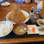 お食事処まるに - 