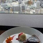 Ikarashi Tei Yui - デザート紫芋のケーキとバニラアイス