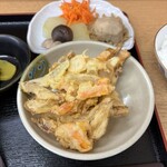 おかだうどん - かき揚げとオカズ♪