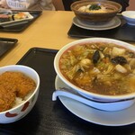 里味 - 料理写真:うま煮ラーメンセット　¥1815