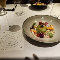 新華 - 華の彩り　横の紙に細かく何が添えらるか表示。