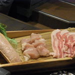 銀座スープカレー菜時記 - 夜メニューのカレー鍋のお肉　