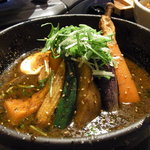 銀座スープカレー菜時記 - チキンカレーを黒のスープ。２辛で。