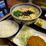 一八 うどん店 - 