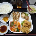 チャイナ厨房 - 