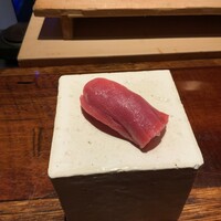 初音鮨 - 赤身 塩