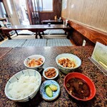 なか川 - 厨房側の小上がり席