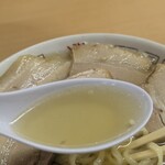 坂内食堂 - 澄んだスープ