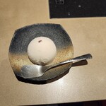 かに・ふぐ料理 玄品 - デザートのアイスクリーム