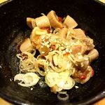 一軒め酒場 - １杯めには「豚コブクロ漬」（308円）