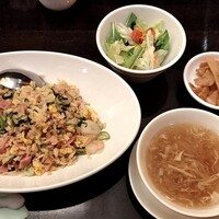 廣東料理 民生 ヒルトンプラザウエスト店 - 