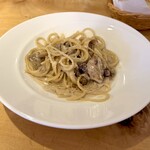 アドゥエパッシ - 乾燥ポルチーニとキノコのクリームソース♪