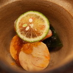 銀座 小十 - 鮟肝 車海老 鳴門のわかめ ジュレがけ