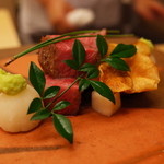 銀座 小十 - 焼き物 尾崎牛サーロイン 菊芋チップ おから