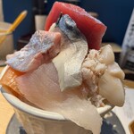シハチ鮮魚店  - 