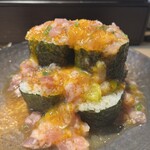 シハチ鮮魚店  - 