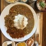 ギョウザとカレーのてっちゃん - カレーセット