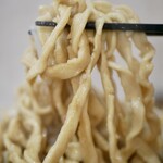 自家製麺 まさき - 麺リフトアップ