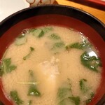 鮮魚・お食事処 山正 - あら汁　（味噌汁から+290円変更）