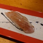 鮮魚・お食事処 山正 - 天然かんぱち（450円）